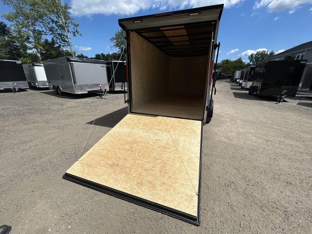 Cargo Express EX DLX 7x16 Enclosed Cargo