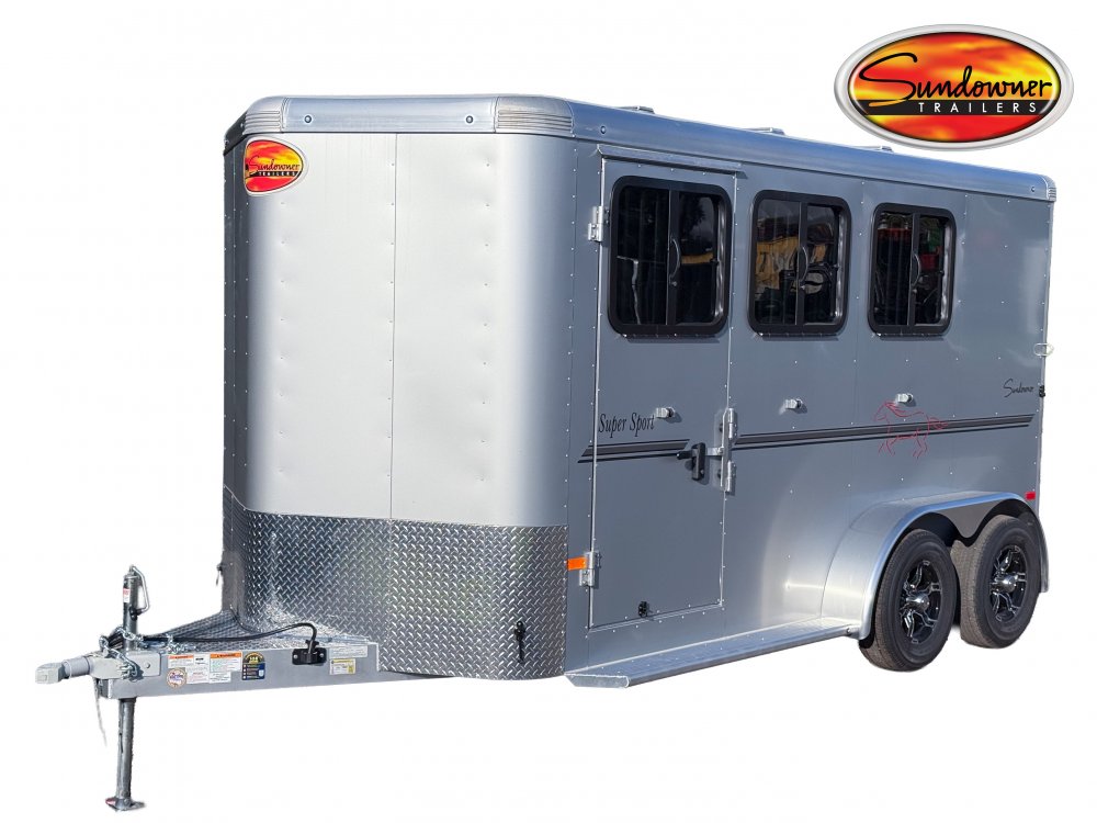 Sundowner 3 Horse Super Sport - Silver - Feed Door and Window