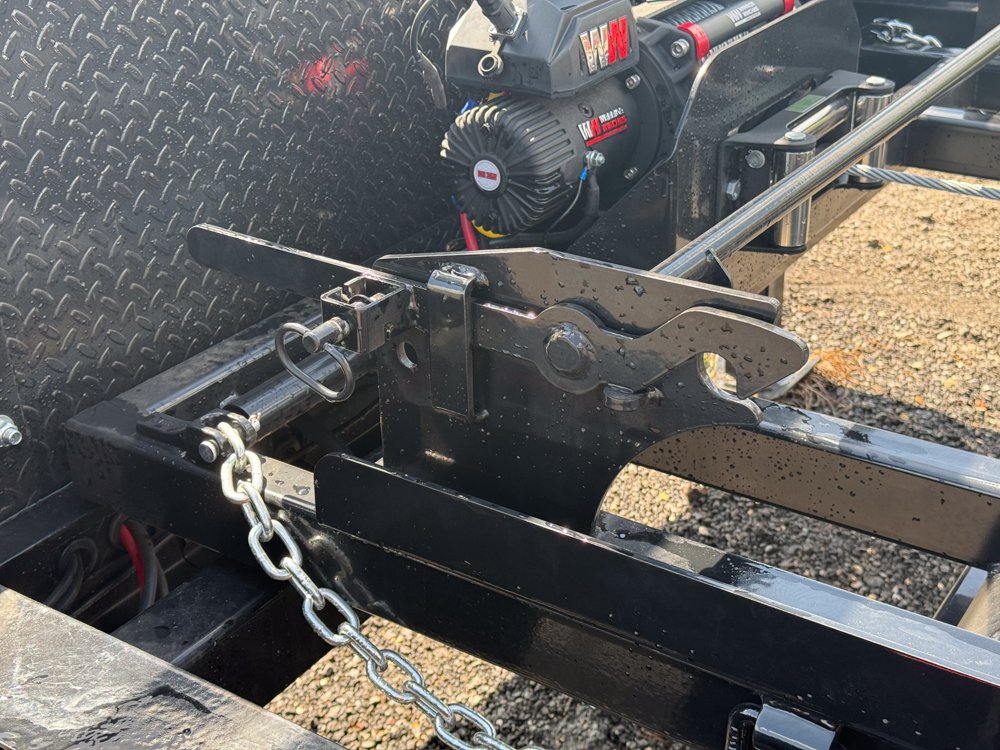 16' Stryker Goosneck Roll Off Base Trailer - (2) 7K Axles