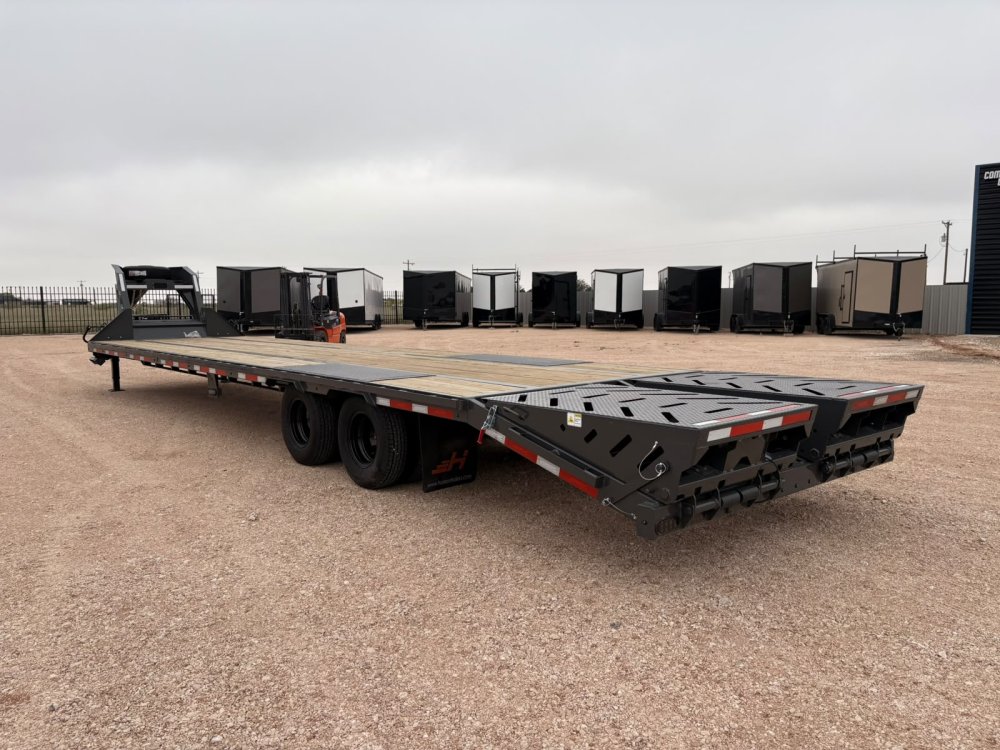 2027 9×36 Gooseneck Trailer photo 3