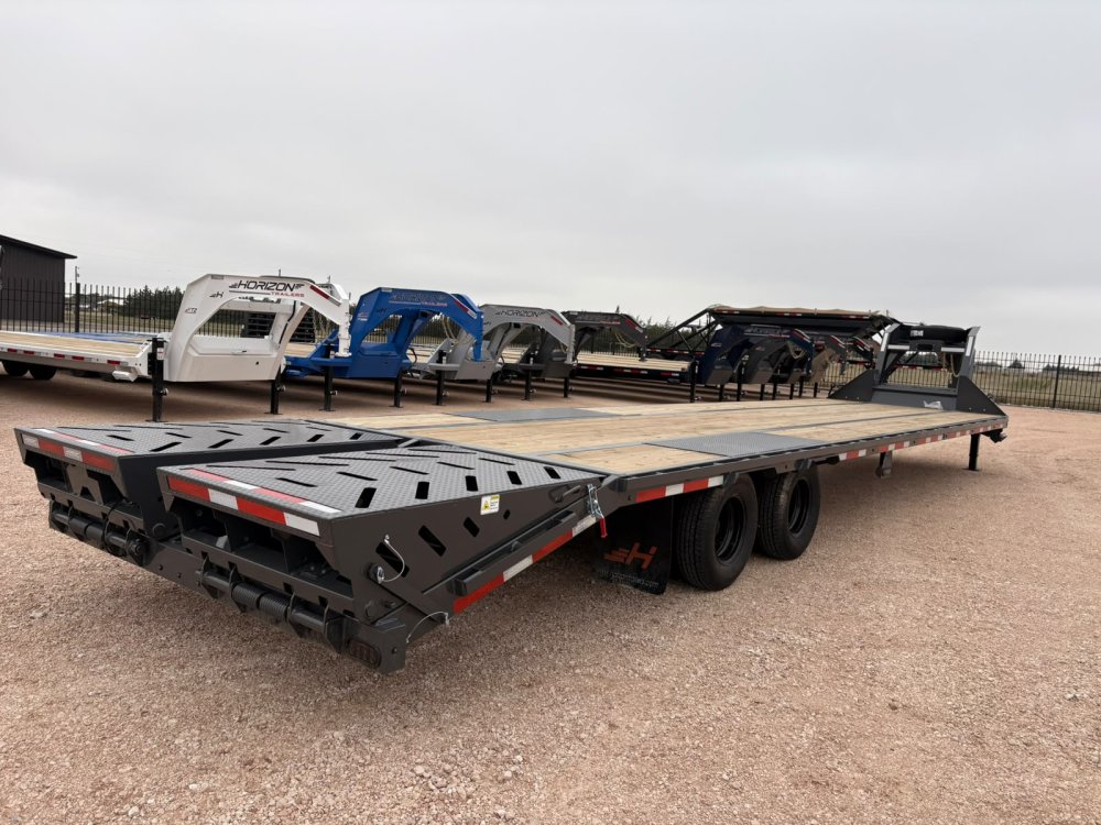 2027 9×36 Gooseneck Trailer photo 4