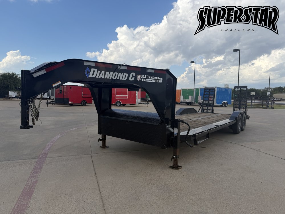 102"x24' Diamond C Equipment
