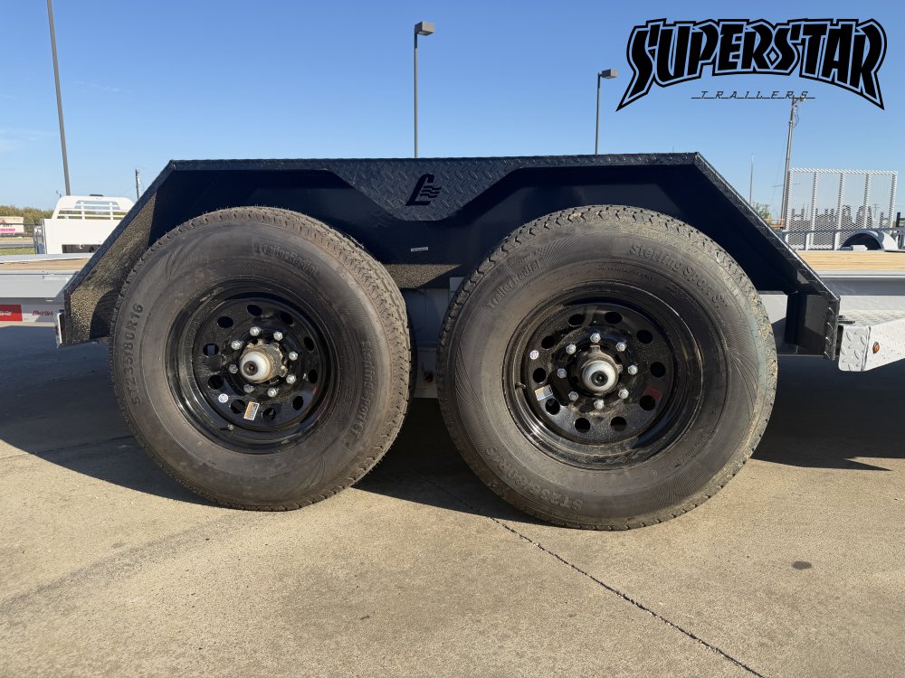 2027 15.4K Utility Trailer photo 8