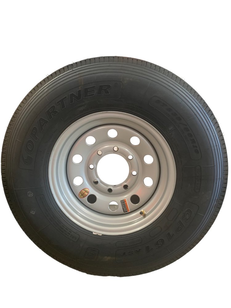Tire: 235/80R16 14PLY