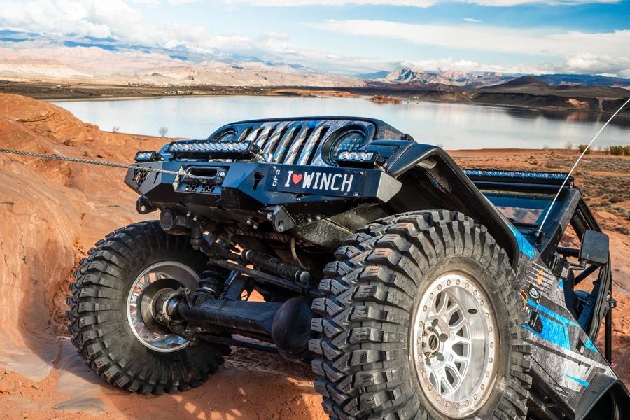 Winch: 12000lb Winch V3 with MegaPro Hook