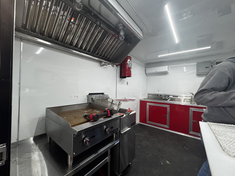 Vent: 5' Vent-A-Hood With Extractor