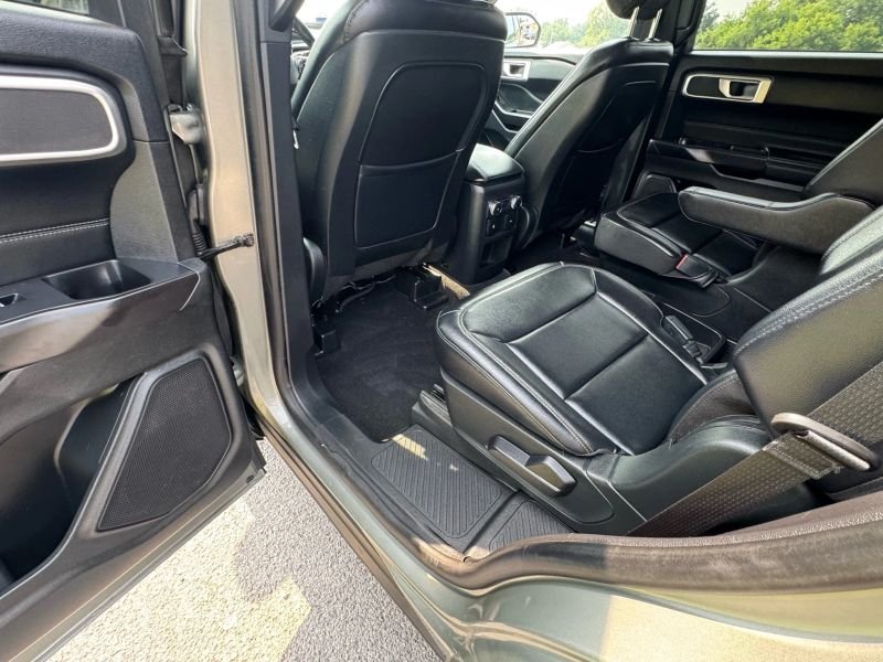 2020 Ford Explorer SUV