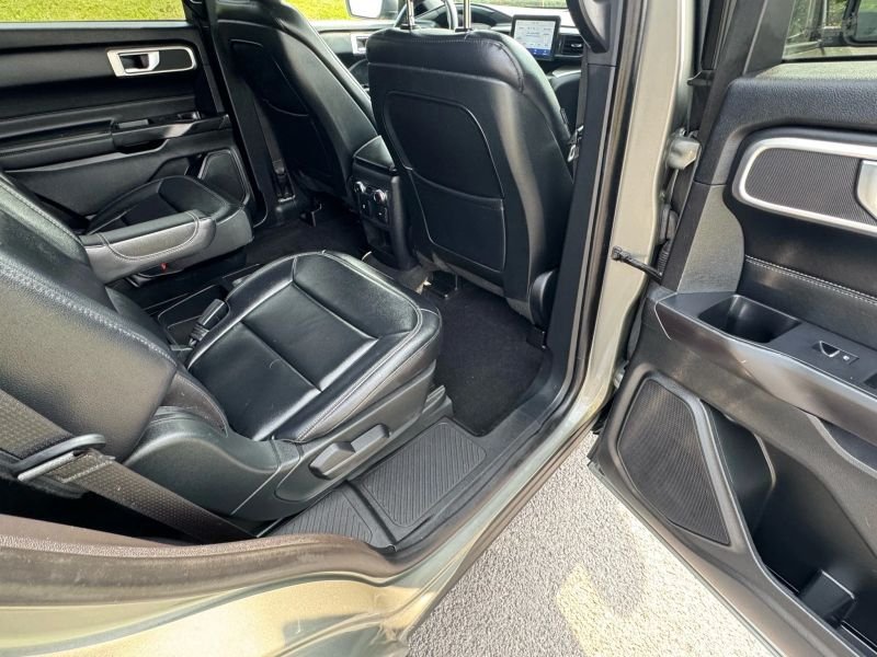 2020 Ford Explorer SUV