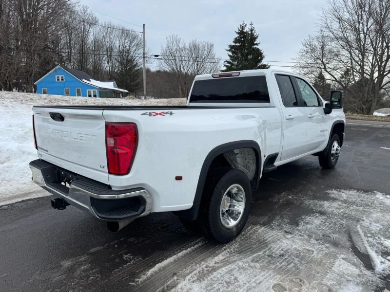 2024 Chevrolet Silverado 3500 HD Double Cab Pickup