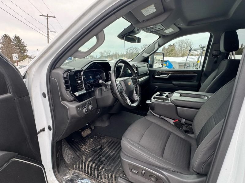 2024 Chevrolet Silverado 3500 HD Double Cab Pickup