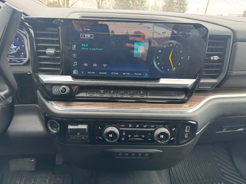 2024 Chevrolet Silverado 3500 HD Double Cab Pickup