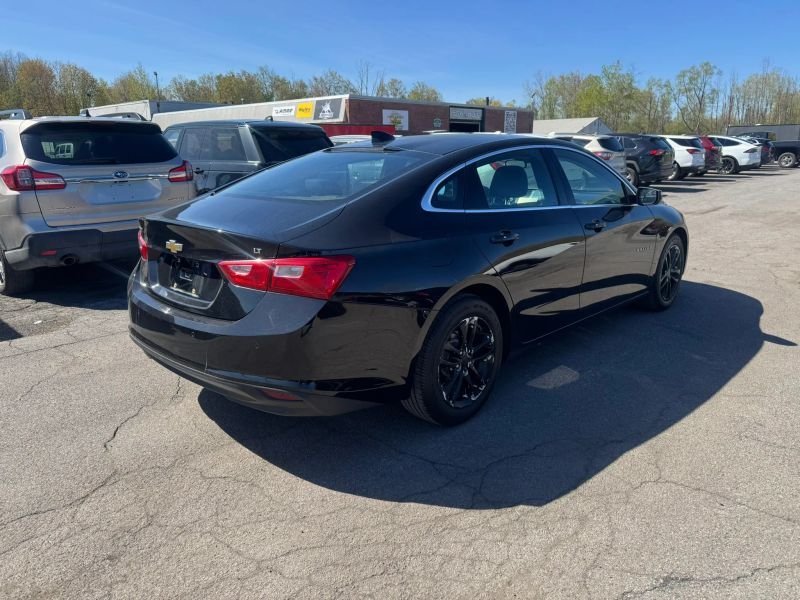 2016 Chevrolet Malibu Sedan