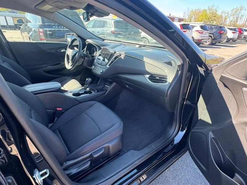2016 Chevrolet Malibu Sedan