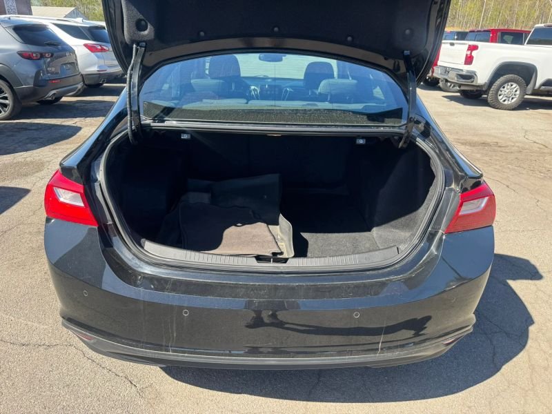 2016 Chevrolet Malibu Sedan