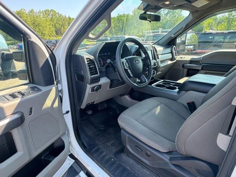 2022 Ford F350 Super Duty Super Cab Pickup
