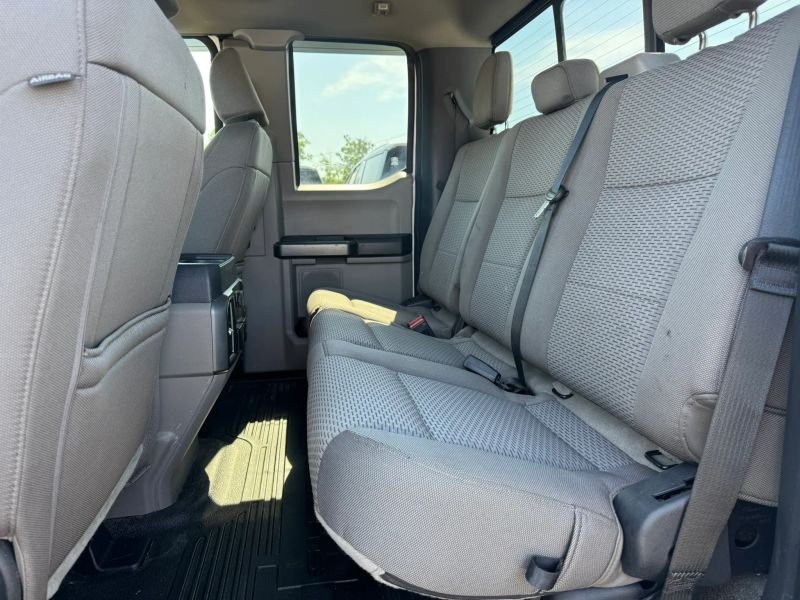 2022 Ford F350 Super Duty Super Cab Pickup