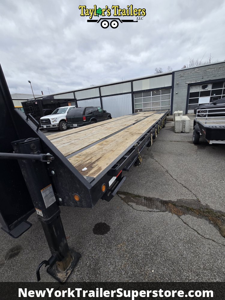 2026 Big Tex 25GN 8.5'x40' Tandem Dual Wheel Gooseneck 25.9k GVW Equipment Trailer