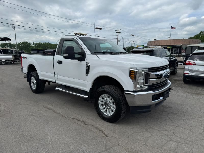 2019 Ford F350 Super Duty Regular Cab Pickup
