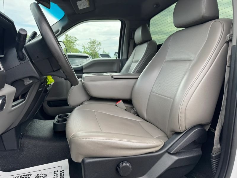 2019 Ford F350 Super Duty Regular Cab Pickup