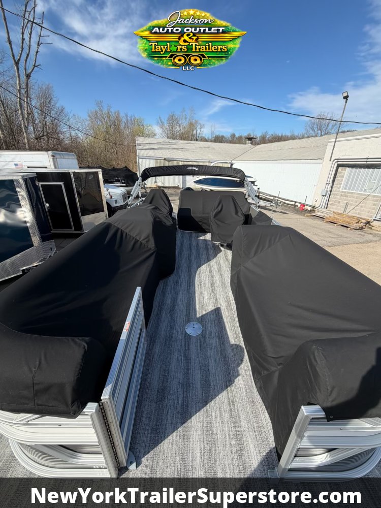 2025 Bennington x Boat  GVWR