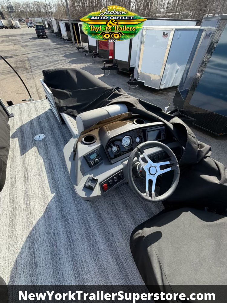2025 Bennington x Boat  GVWR