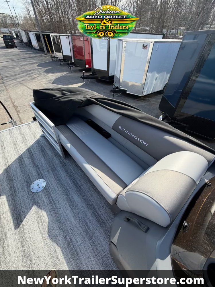 2025 Bennington x Boat  GVWR