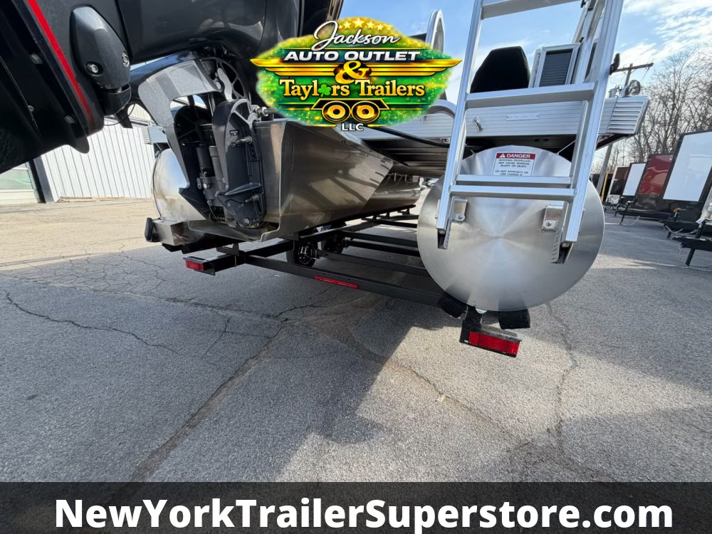 2025 Bennington x Boat  GVWR