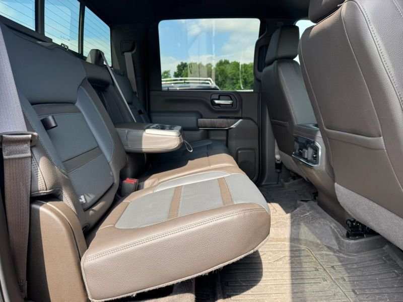 2022 GMC Sierra 2500 HD Crew Cab Pickup
