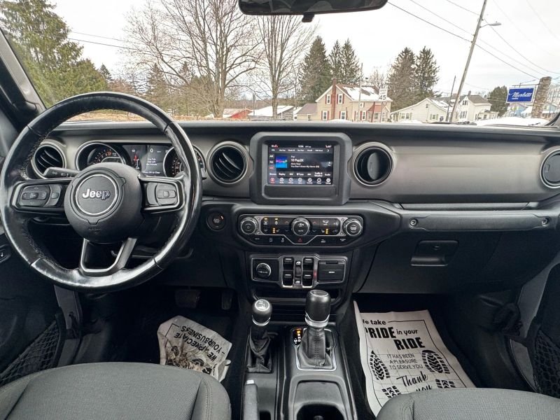 2021 Jeep Gladiator Pickup