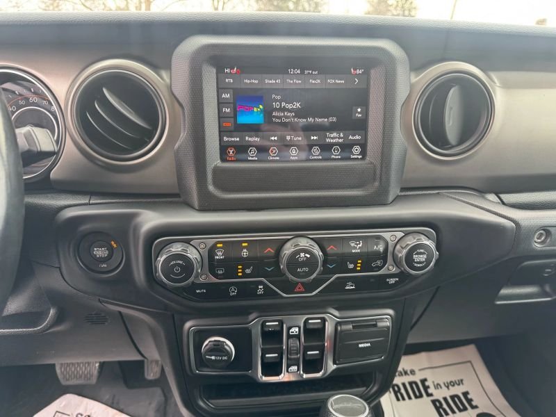 2021 Jeep Gladiator Pickup