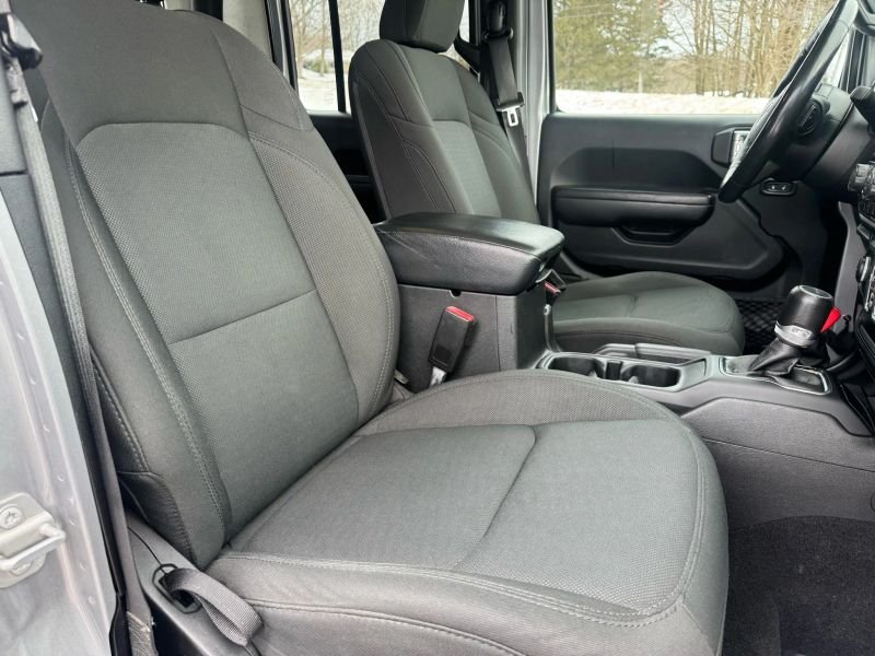 2021 Jeep Gladiator Pickup