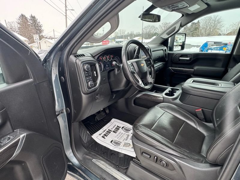 2020 Chevrolet Silverado 2500 HD Crew Cab Pickup