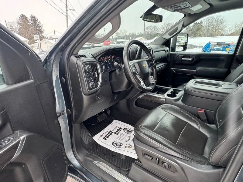 2020 Chevrolet Silverado 2500 HD Crew Cab Pickup