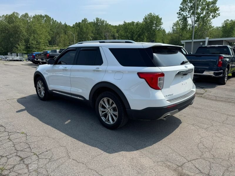 2021 Ford Explorer SUV