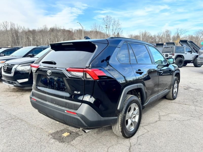 2025 Toyota RAV4 SUV