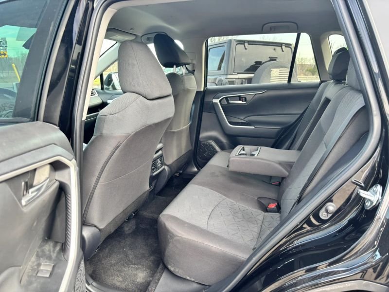 2025 Toyota RAV4 SUV