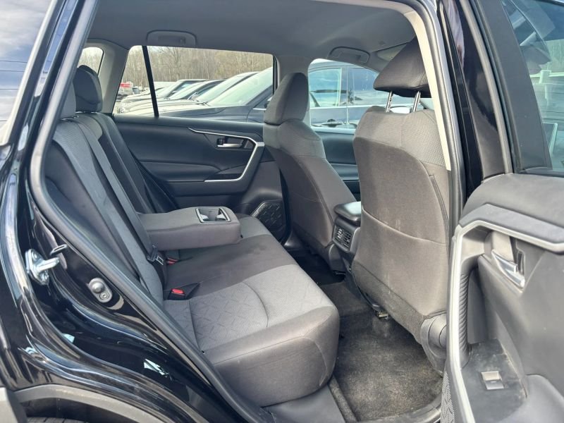 2025 Toyota RAV4 SUV