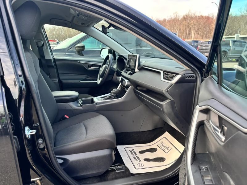 2025 Toyota RAV4 SUV