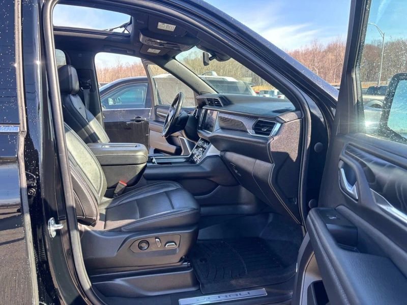 2022 GMC Yukon XL SUV