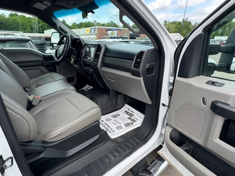 2019 Ford F350 Super Duty Regular Cab Pickup