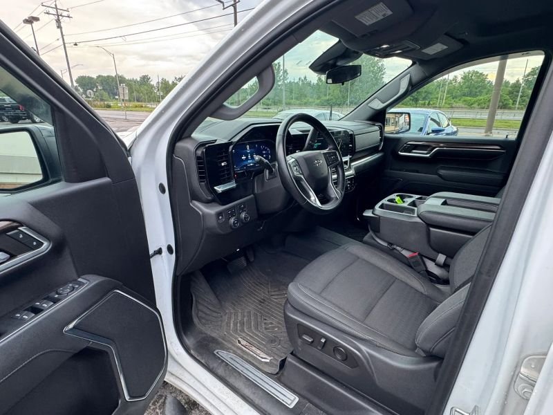 2023 Chevrolet Silverado 1500 Crew Cab Pickup