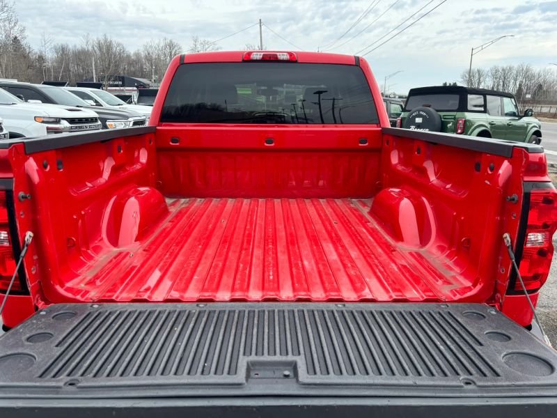 2015 Chevrolet Silverado 1500 Crew Cab Pickup