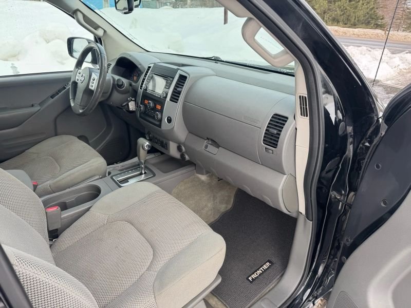 2016 Nissan Frontier Crew Cab Pickup