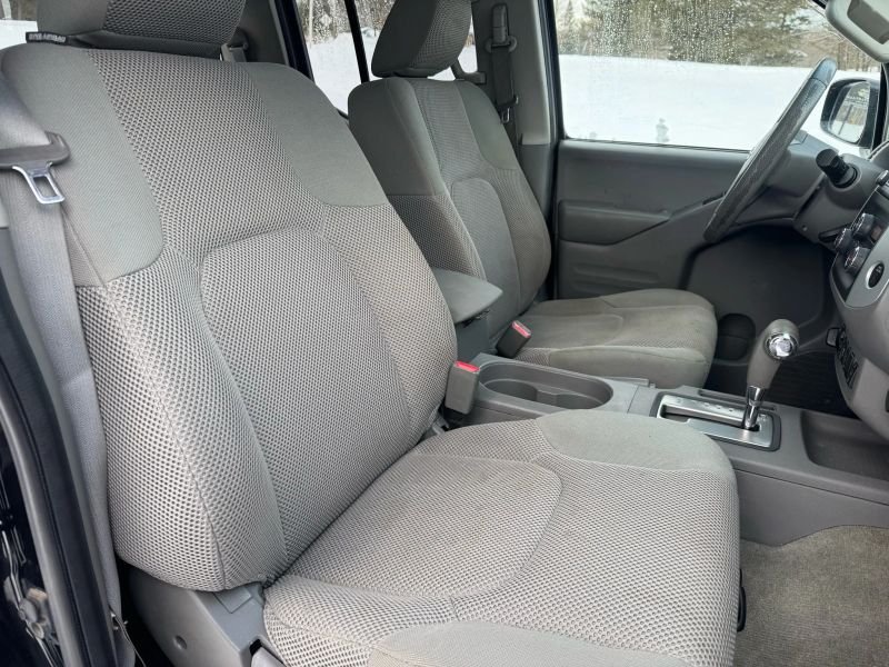 2016 Nissan Frontier Crew Cab Pickup