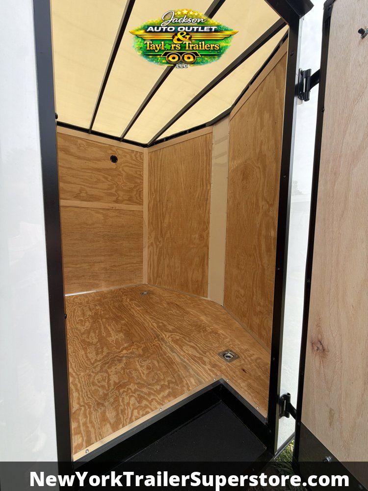 2027 Homesteader 8.5 x 20 w/ 7' Ceiling