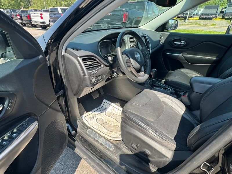 2021 Jeep Cherokee SUV