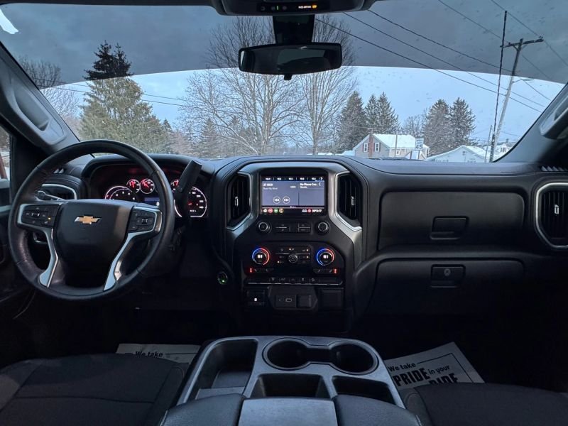 2022 Chevrolet Silverado 2500 HD Crew Cab Pickup