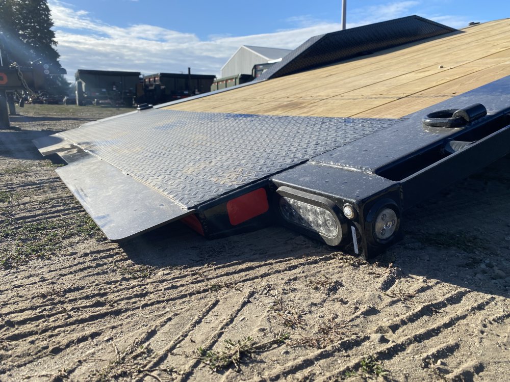 MAXX-D 8.5x24 17,500 Tilt