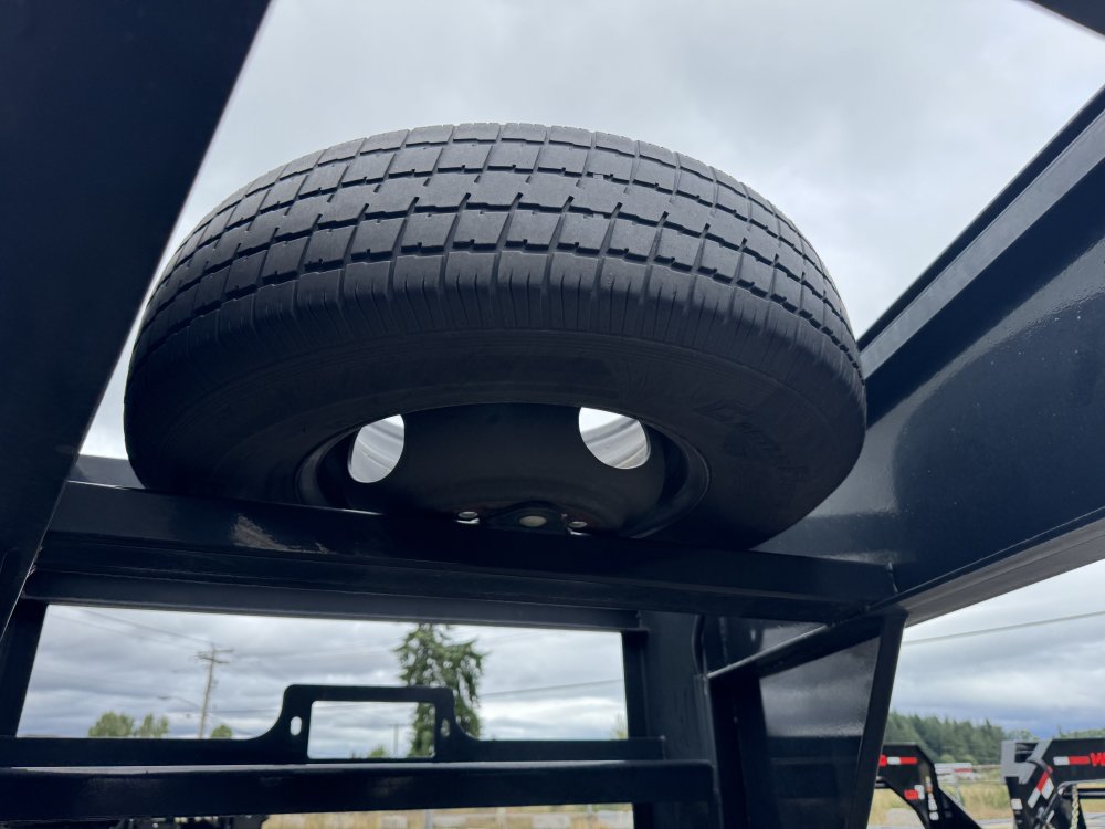 MAXX-D 8.5x40 25,990 Gooseneck