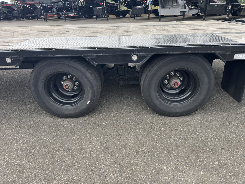 MAXX-D 8.5x40 25,990 Gooseneck